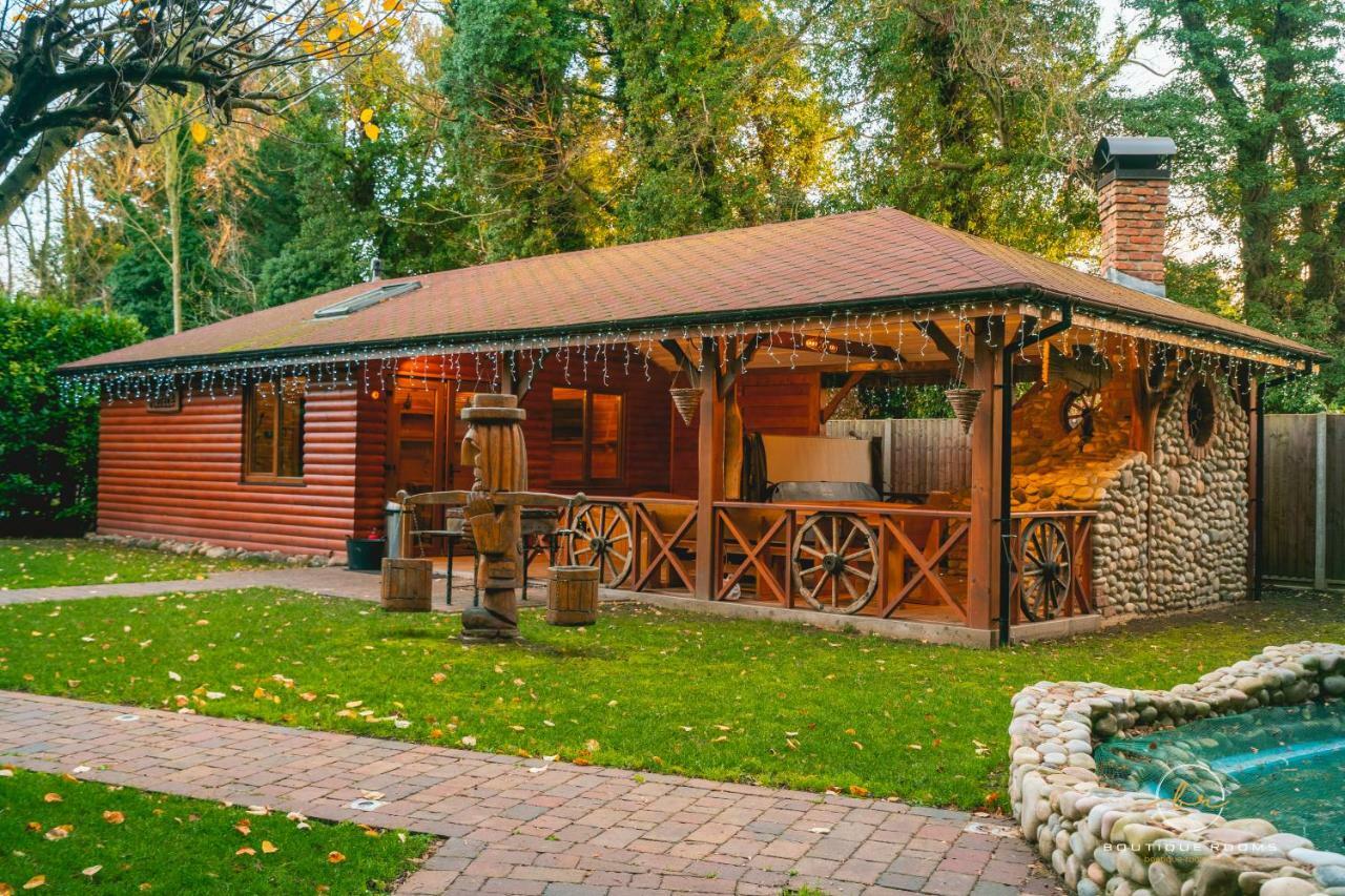 The Retreat Sauna & Hot Tub Boutique Rooms Great Paxton ภายนอก รูปภาพ